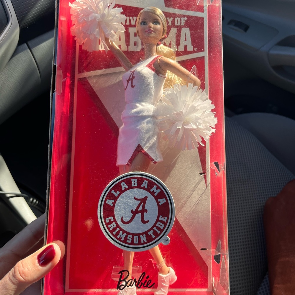 ALABAMA CHEERLEADER Barbie Doll NRFB 2011 Rare NRFB Crimson Tide FOOTBALL